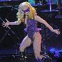 最新Lady gaga超搞雷人装扮