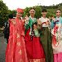 亚洲10国佳丽民族服饰外景拍摄