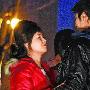 王力宏微醺大解放 熊抱交缠白皙妞似连体婴