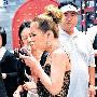 滨崎步月花90万疯狂购物 被指患上购物依存症