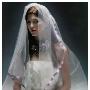 Lazaro婚纱打造美如天仙的时尚新娘
