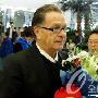 [组图]申花新帅布拉泽维奇抵沪球迷接机盛况空前