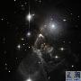 哈勃望远镜扫描太空发现倒V状“幽灵”星云