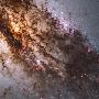 美航天局哈勃相机捕捉人马星座活跃星系(图)