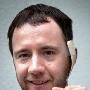 英国首位仿生耳植入患者 术后1小时恢复听力