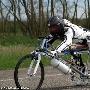 法国男子自制火箭自行车 时速达到263公里