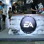 Chinajoy 09：EA展台红衣美女靓丽依然（图）
