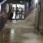 暴雨突袭武汉多地可看海 雨水涌入轨行区致地铁4号线被淹【图】