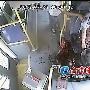 厦门公交司机口鼻喷血 司机突感身体不适口鼻突然喷出大量鲜血