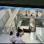 电梯吃人了！商场内女子被搅入扶梯 乘坐手扶电梯注意事项