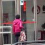 组图：马伊琍素颜出巡狂扫货 与文章一年捞千万
