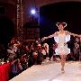 谢娜新剧《美女不坏》 百变性感造型首曝光