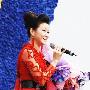 组图：宋祖英献歌梨花节 半透流苏纱裙别致惊艳