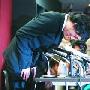 草剪刚召开记者会郑重道歉 杰尼斯可能得赔50亿