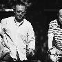 姜文新片暑期开拍 与葛优14年后太庙“聚骑”