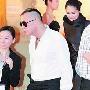 上海电影节红毯主持人张冠李戴 众星尴尬又无奈