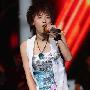 快乐女声张佑方晋级 吉他女生夏文婧泪洒舞台