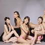 台湾6名模为粉红丝带全裸演出 看谁最“粉红”