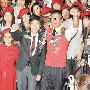 组图：郭富城恋情浮面穿红衣 张可颐笑称男友多