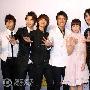 组图：韩庚发布会上热拥崔始源 计划五年内完婚