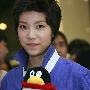 李霄云助阵花儿朵朵杭州唱区 吉他弹唱现身鼓劲