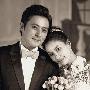 张东健婚纱照曝光 与女友甜蜜相拥尽显温馨(图)