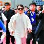 兽兽转型职业汽车解说员 风头盖过成龙郭富城