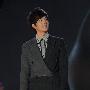 BOBO组合重庆遇“舞狮” 歌迷上演杂技戏法儿