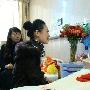 章子怡承诺供藏女读大学 实际行动修补受损形象