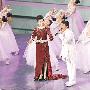 成龙宋祖英世博掀高潮 巩俐现身世博法国馆