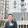 刘德华重返故居亲笔题字 曝处女秀片酬赠爸开店