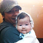 韩国YG娱乐公司代表杨贤锡 公开可爱女儿照