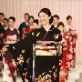 日本女获国际小姐冠军 穿和服被批显老(图)