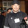 张国立身体很健康确保与华谊合作满五年
