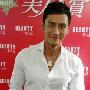 顾又铭在台湾斩获大奖凭借完美身材迅速蹿红
