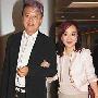 陈百祥与老婆黄杏秀甜蜜出行