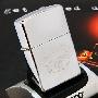 正品促销送火石 Zippo 打火机 积丹尼商标 250JD.321