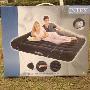 2010最新款美国INTEX正品内置枕头经典双人充气床垫66768