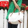 2010新款,简约主义牛皮美包真皮单肩斜挎女包