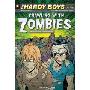Hardy Boys the New Case Files #1: Crawling with Zombies (平装)