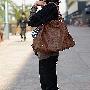 Wpkds/韩版个性字母超时尚女士单肩包 Q01