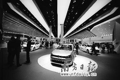 汉音对照 大众汽车产量跃升全球第一 da zhong