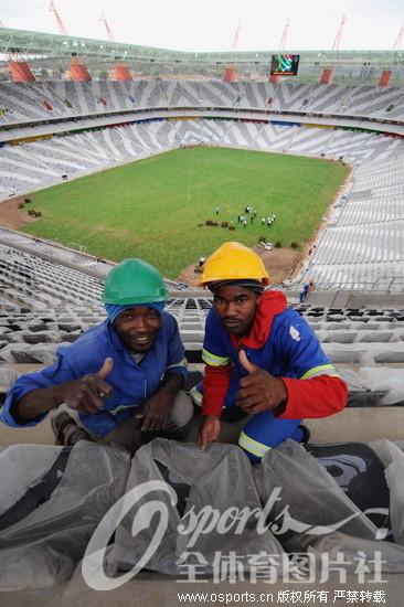 汉音对照 2010年南非世界杯比赛场馆一览姆博