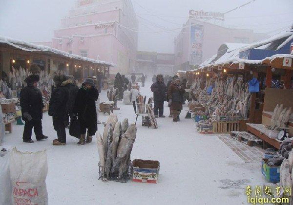 照 地球上最冷的城市:雅库茨克零下50摄氏度 d