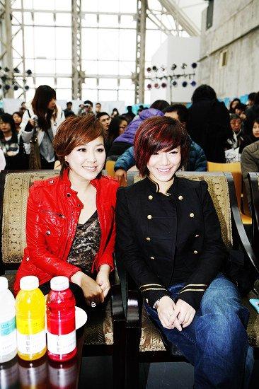 东方风行再尝跨界 静家族 合力拧 麻花 dong fa