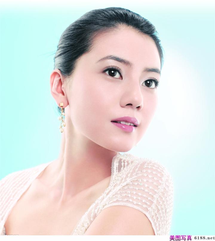 >> 大眼睛美女高圆圆图片 da yan jing mei nv gao yuan yuan tu pian