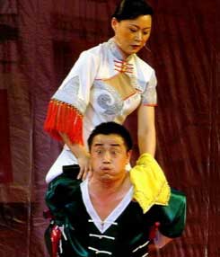 >> 赵海燕与老公经常同台表演永相随赵海燕个人资料 zhao hai yan yu